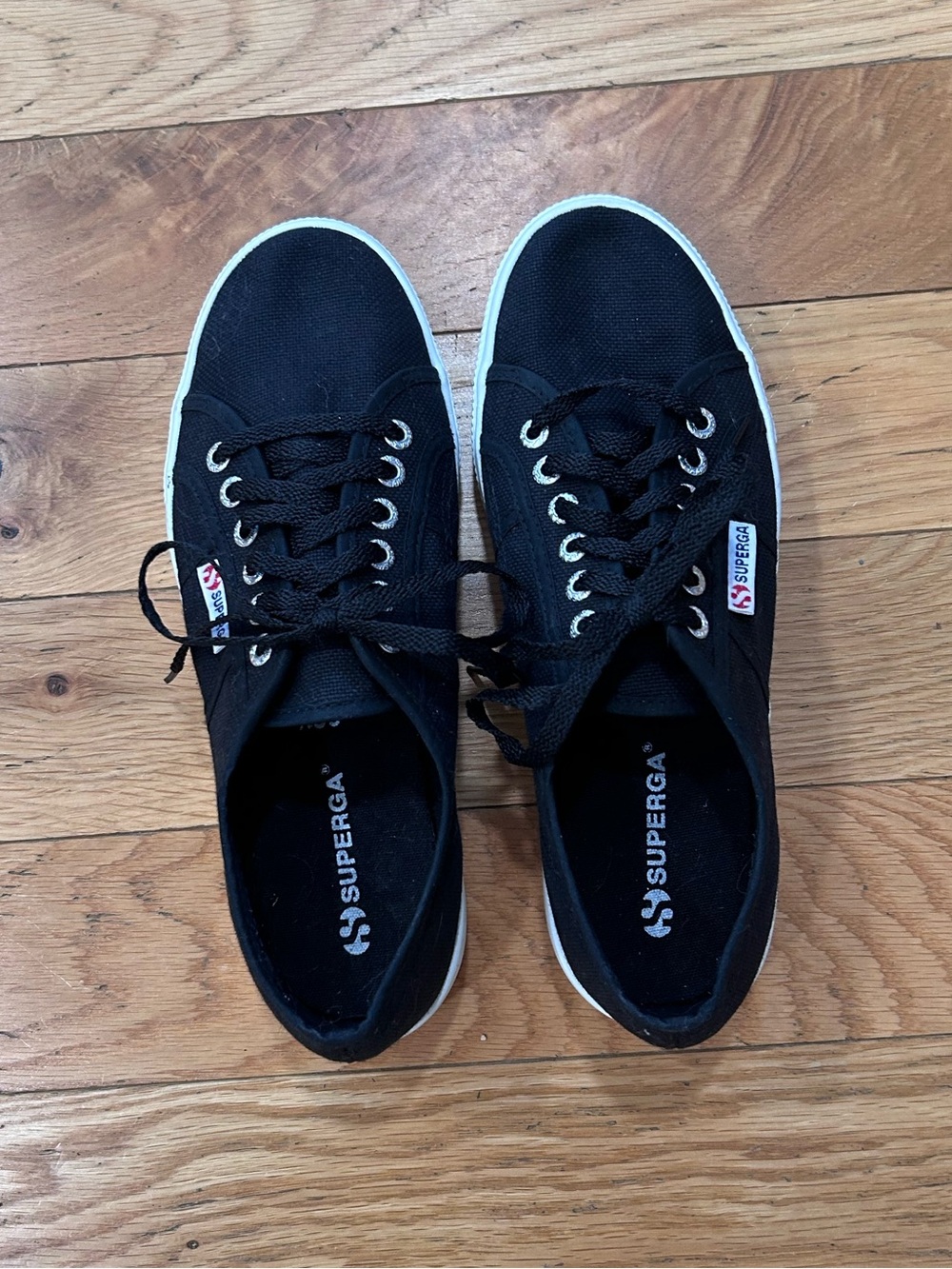 Superga Sneakers